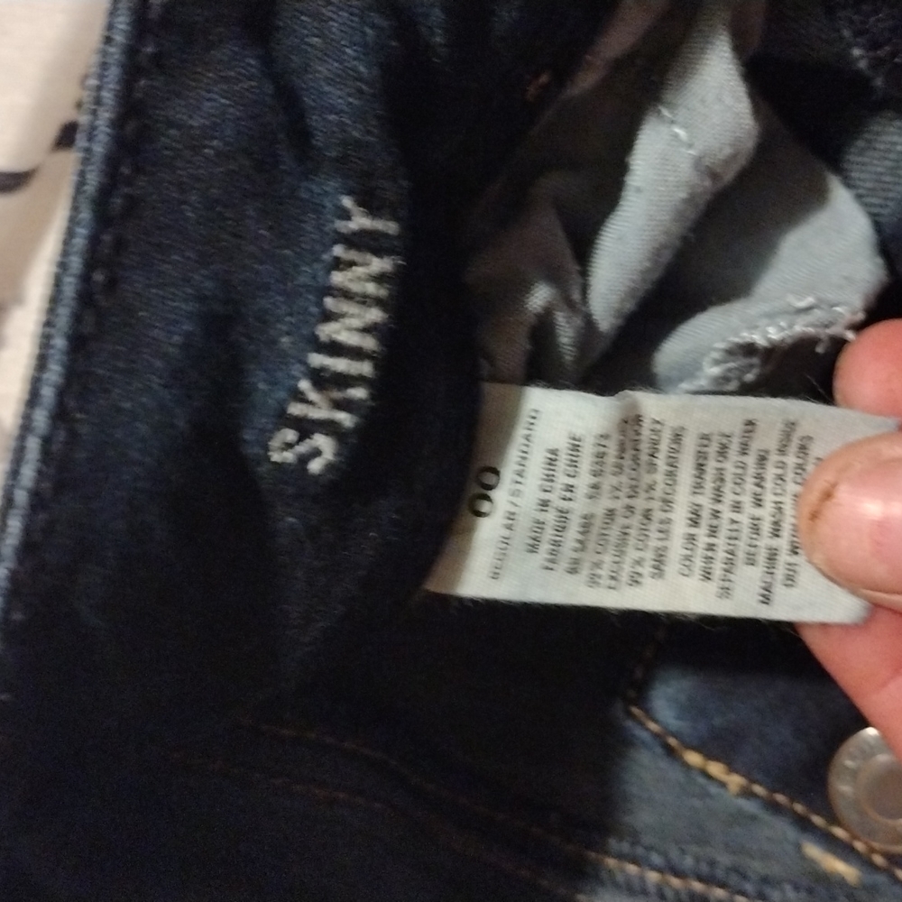 Jeans - Picture 2 of 4